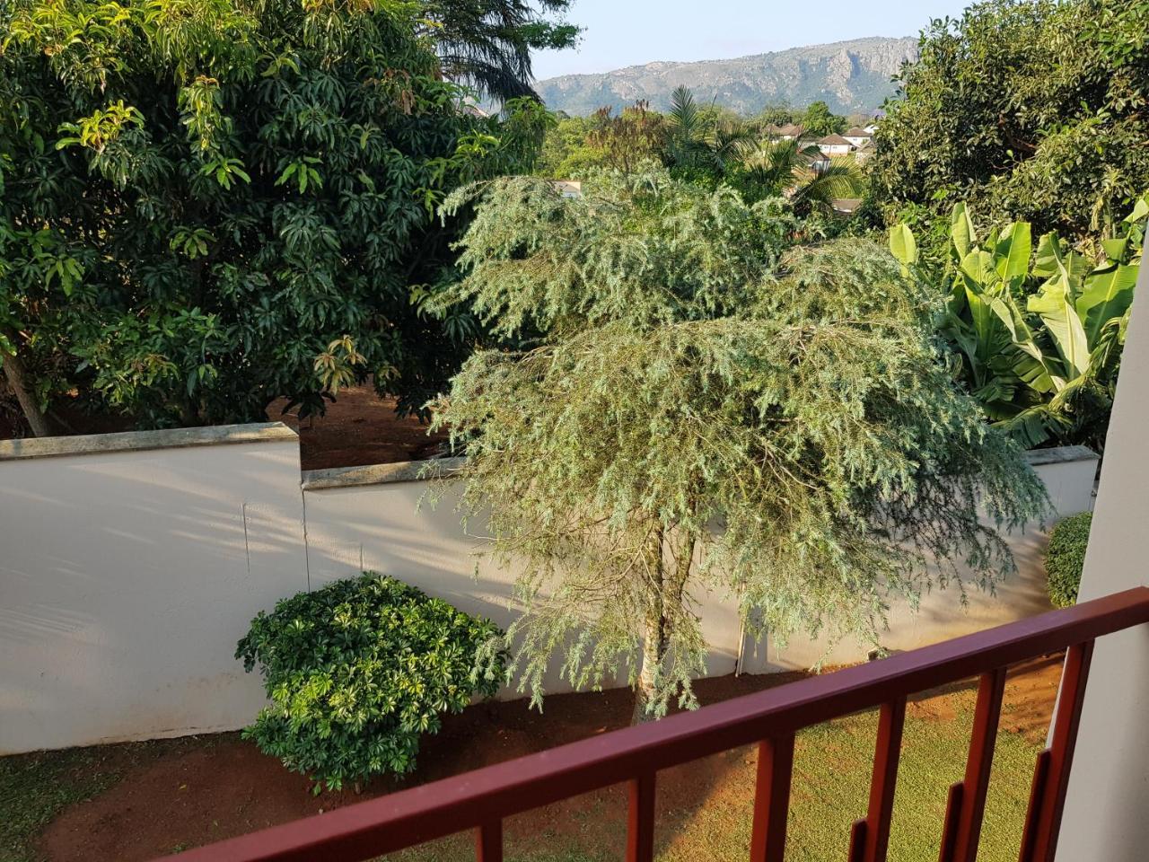 Ezulwini Guest House Екстериор снимка