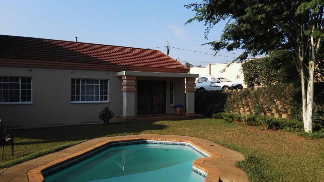Ezulwini Guest House Екстериор снимка